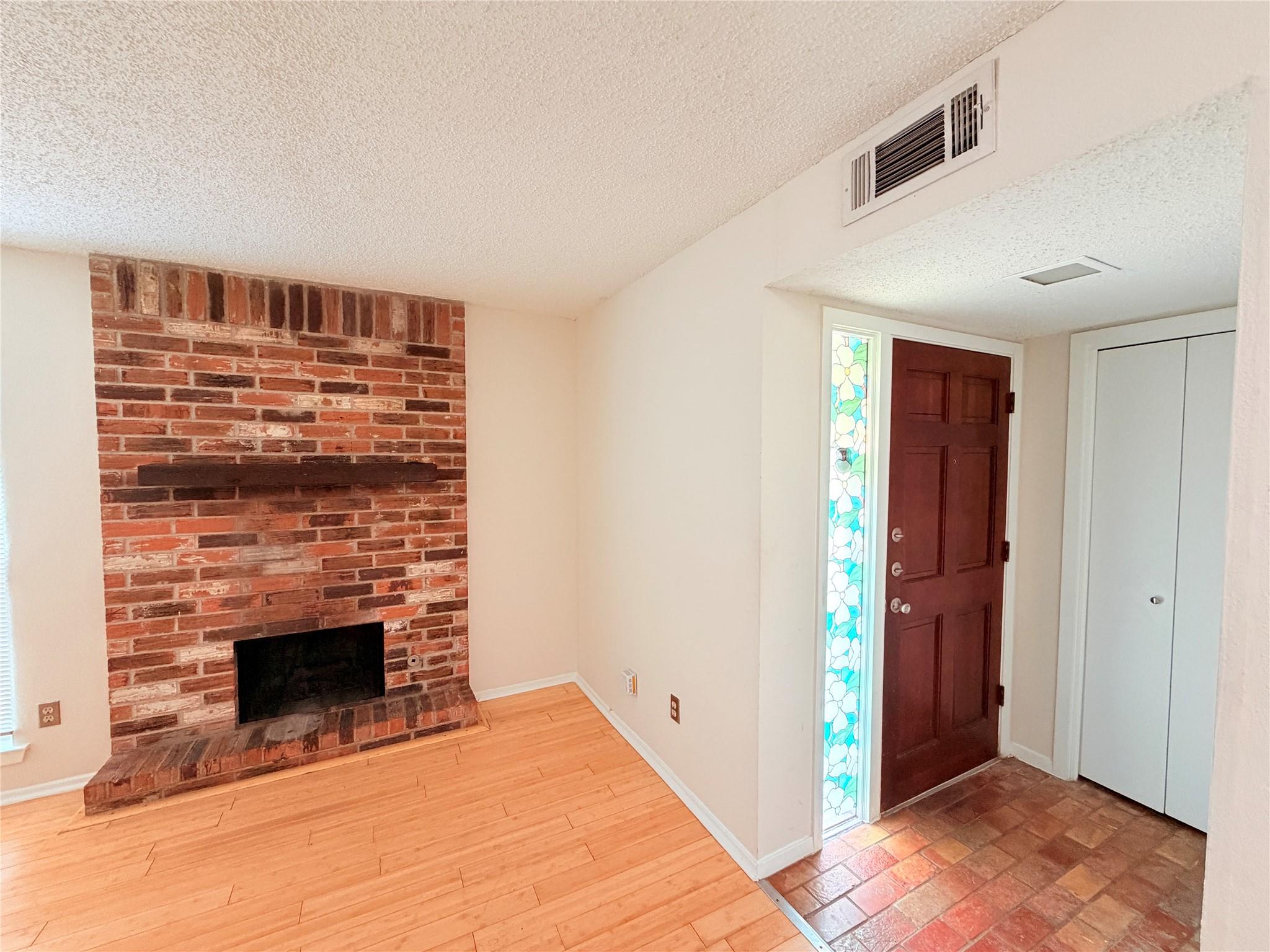 4520 Depew Ave #b Property Photo 6