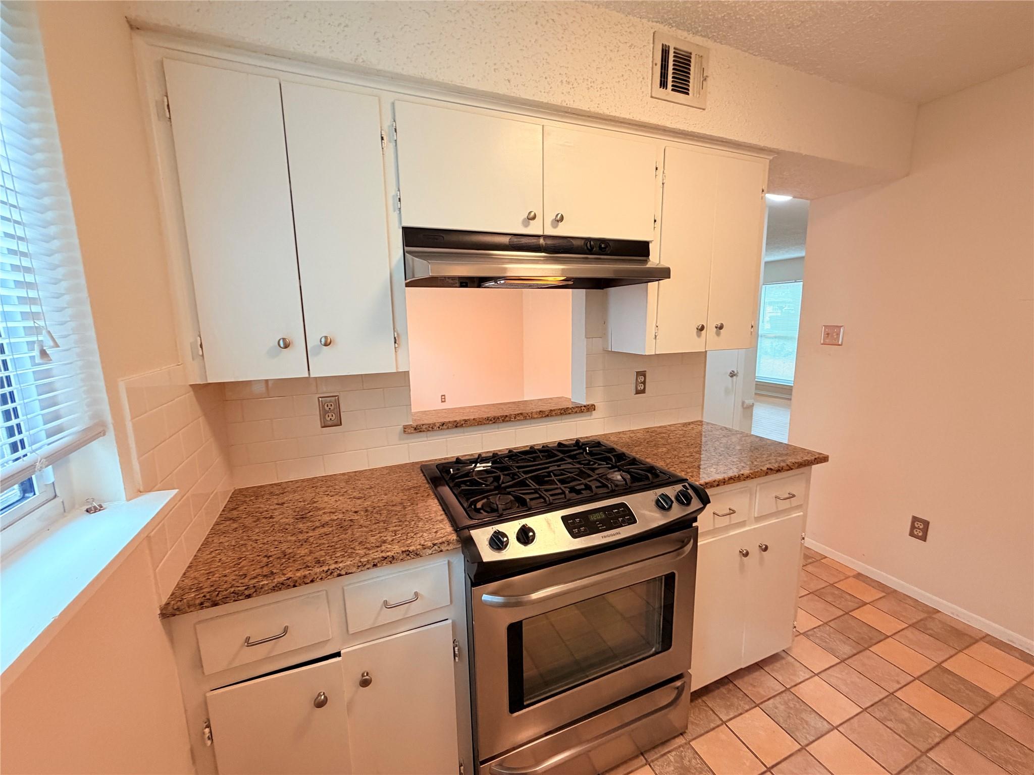 4520 Depew Ave #b Property Photo 11