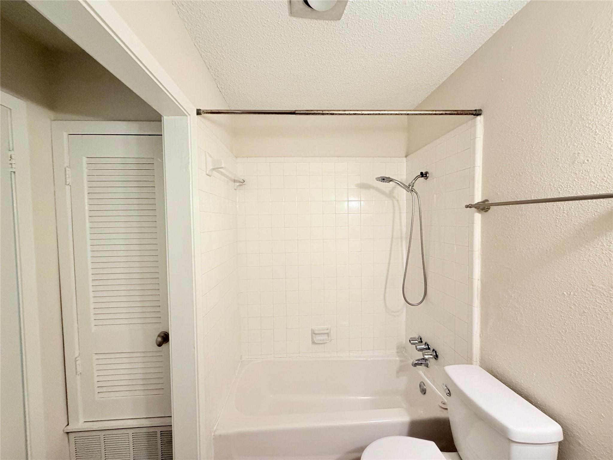 4520 Depew Ave #b Property Photo 27