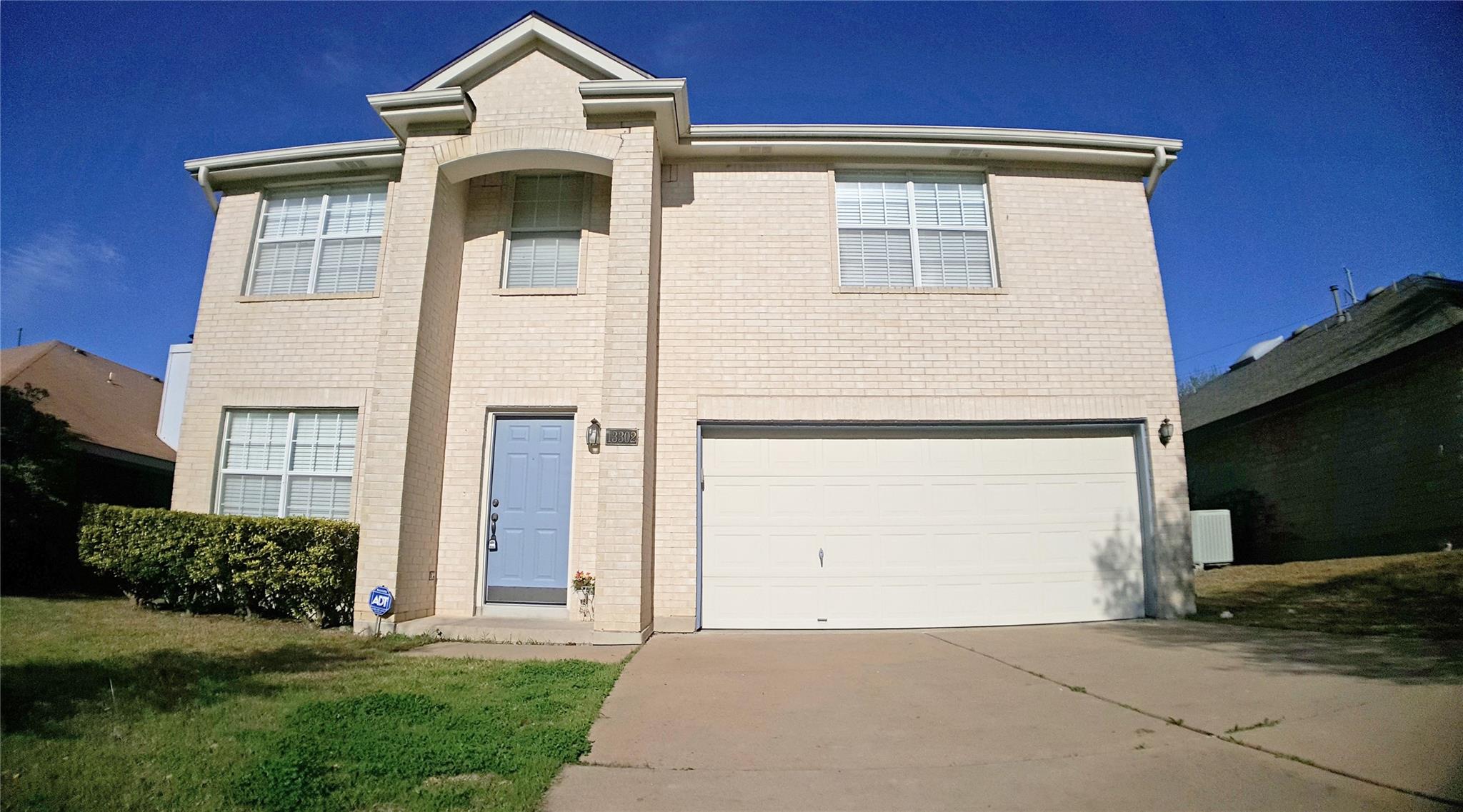 13302 Bennington Ln Property Photo