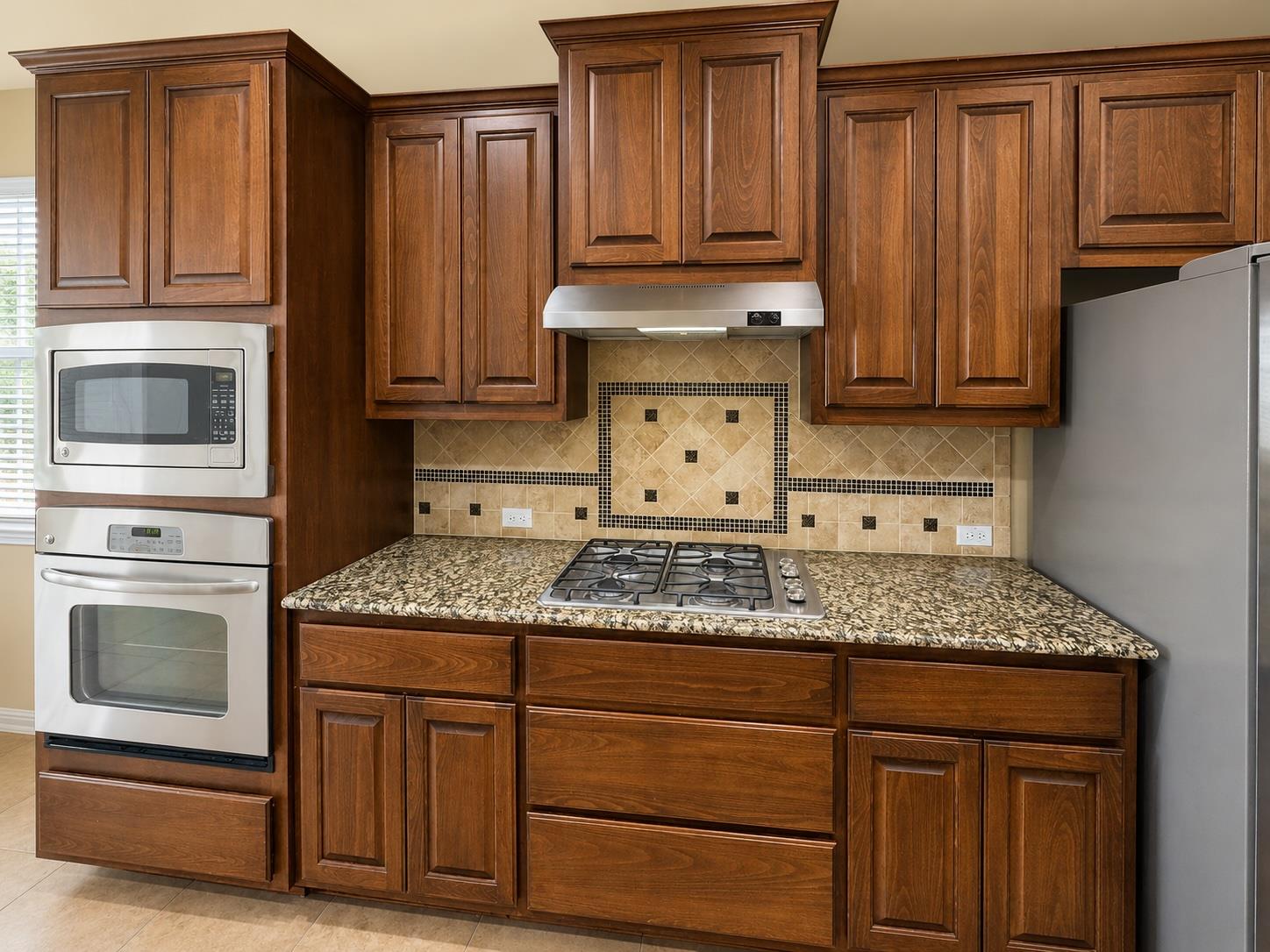 14312 Senia Bnd Property Photo 3