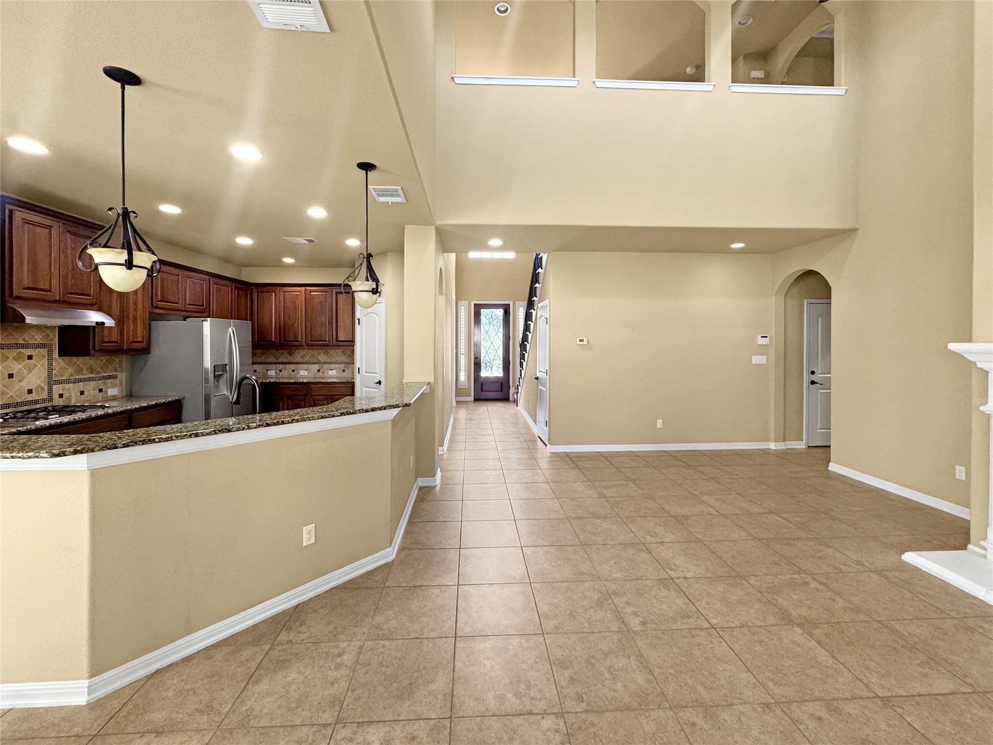 14312 Senia Bnd Property Photo 9