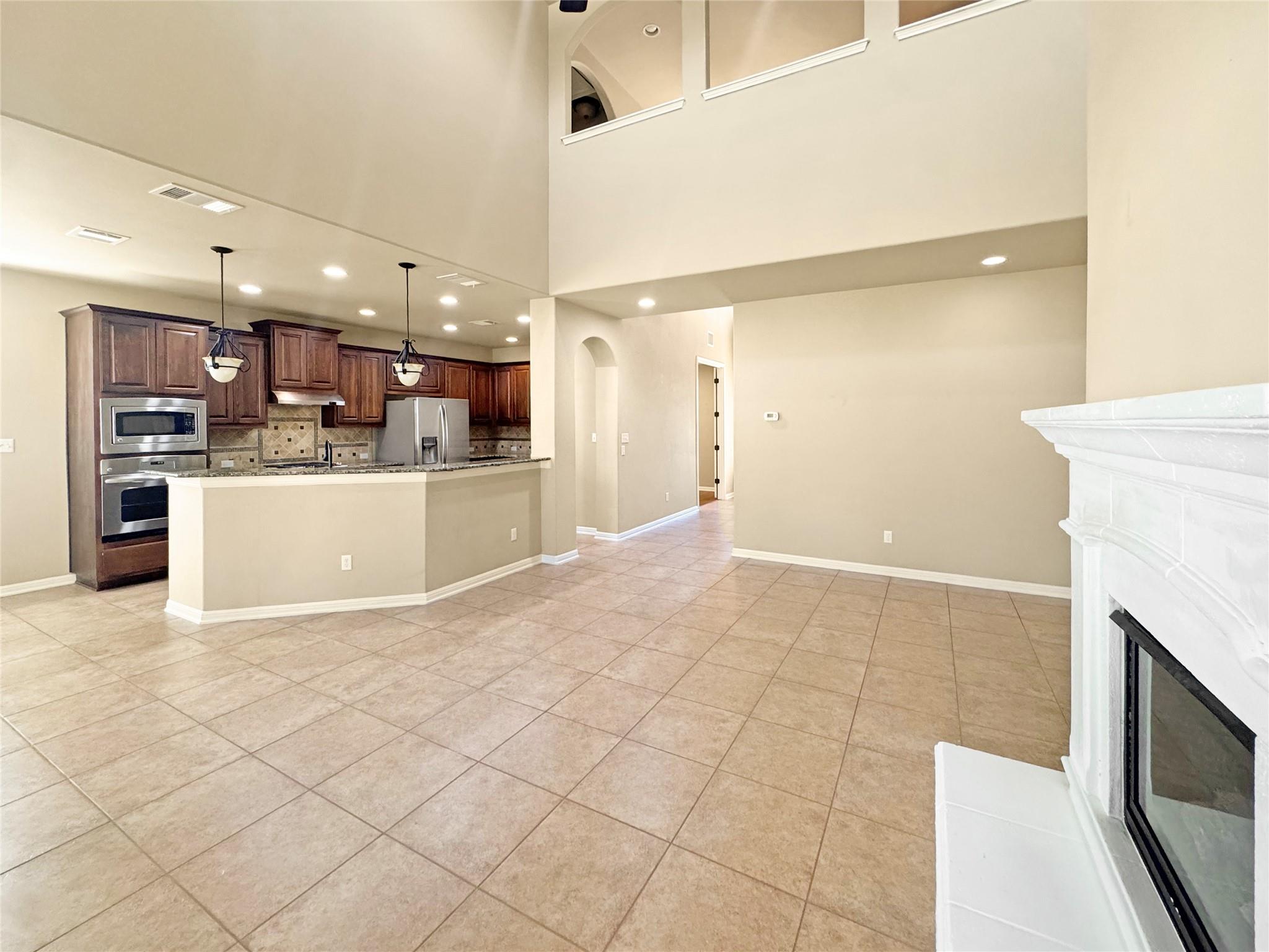 14312 Senia Bnd Property Photo 11