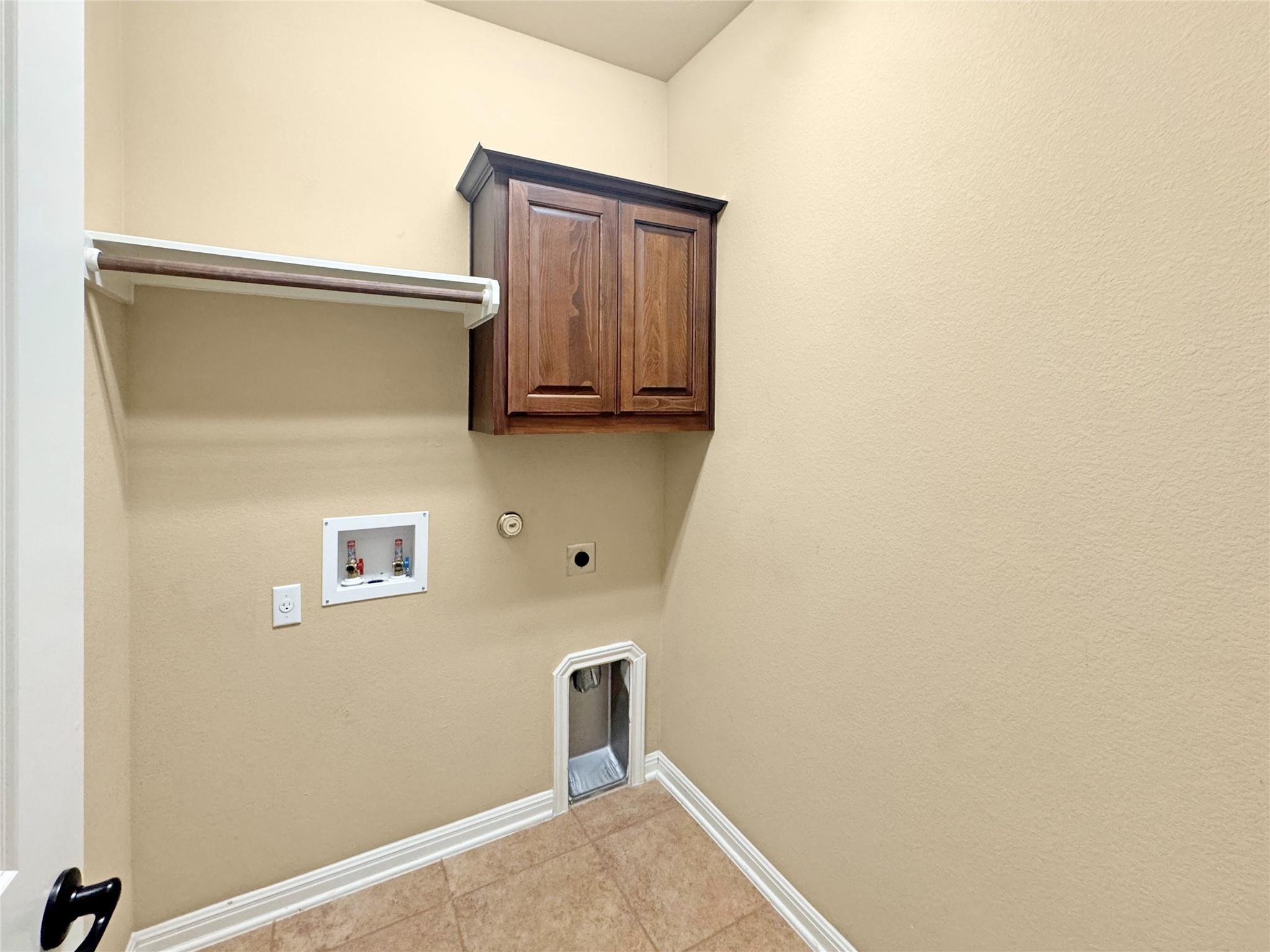 14312 Senia Bnd Property Photo 33