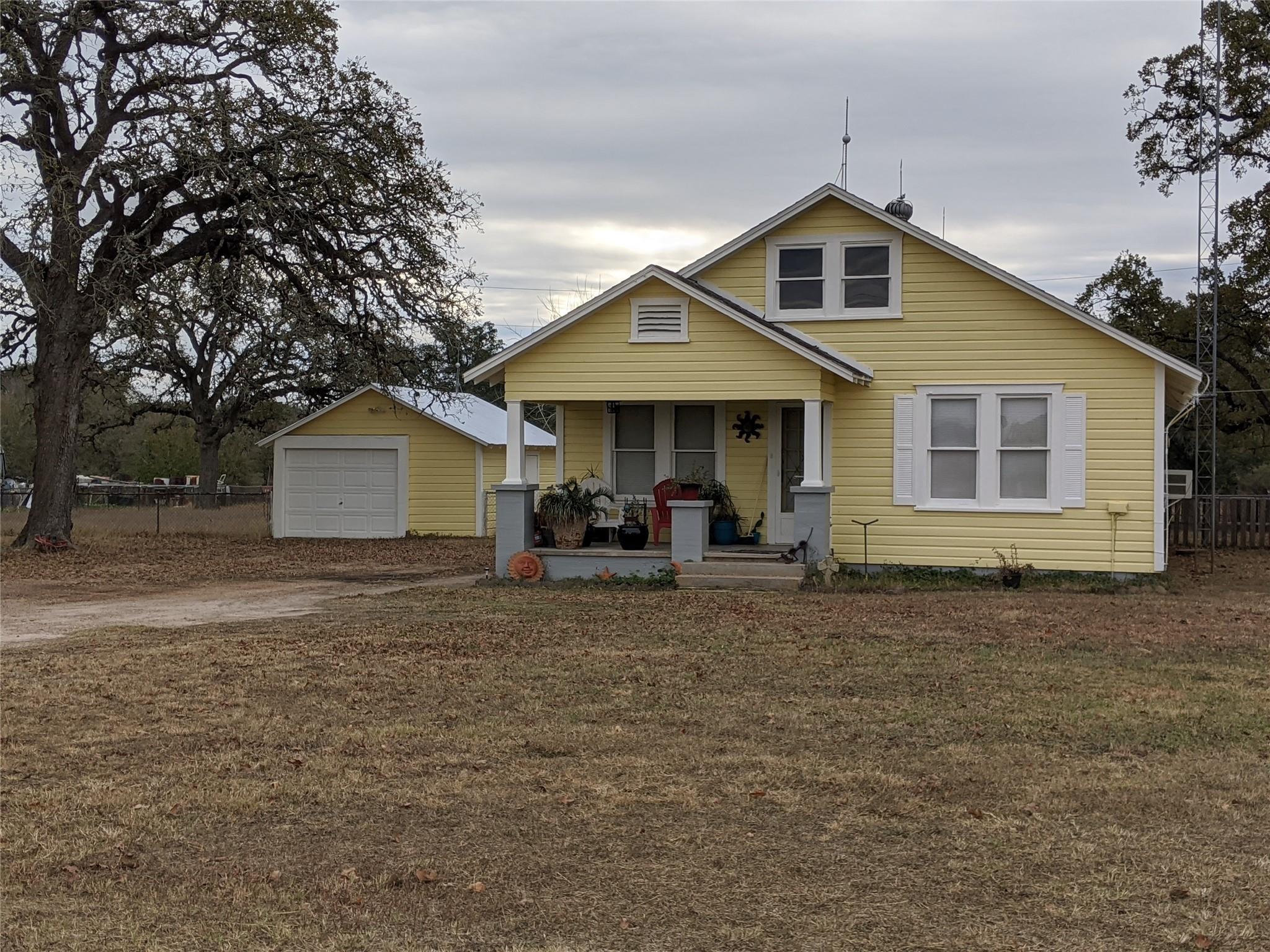 4404 State Highway 159 Property Photo