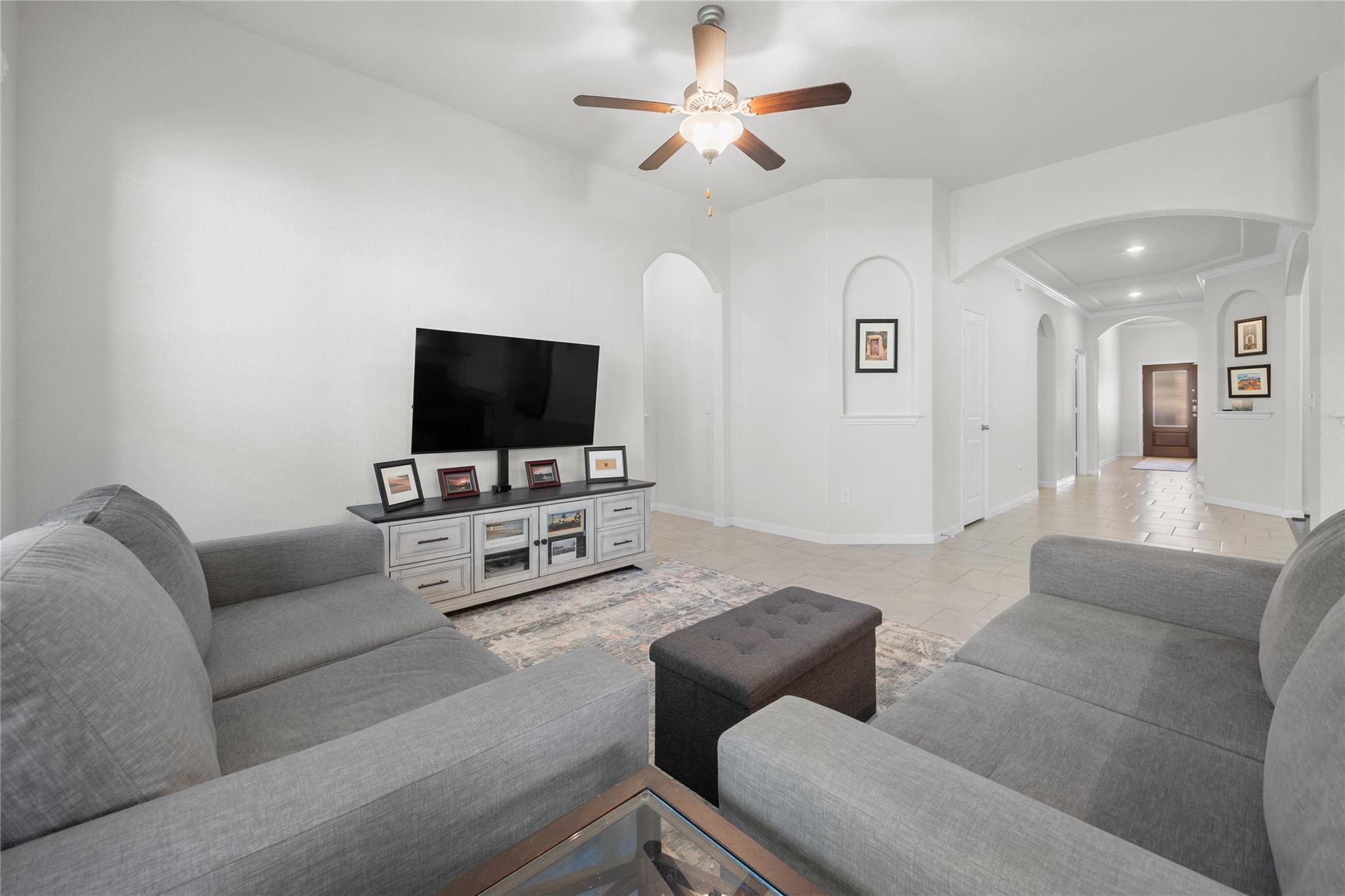 606 Linares Ln Property Photo 10