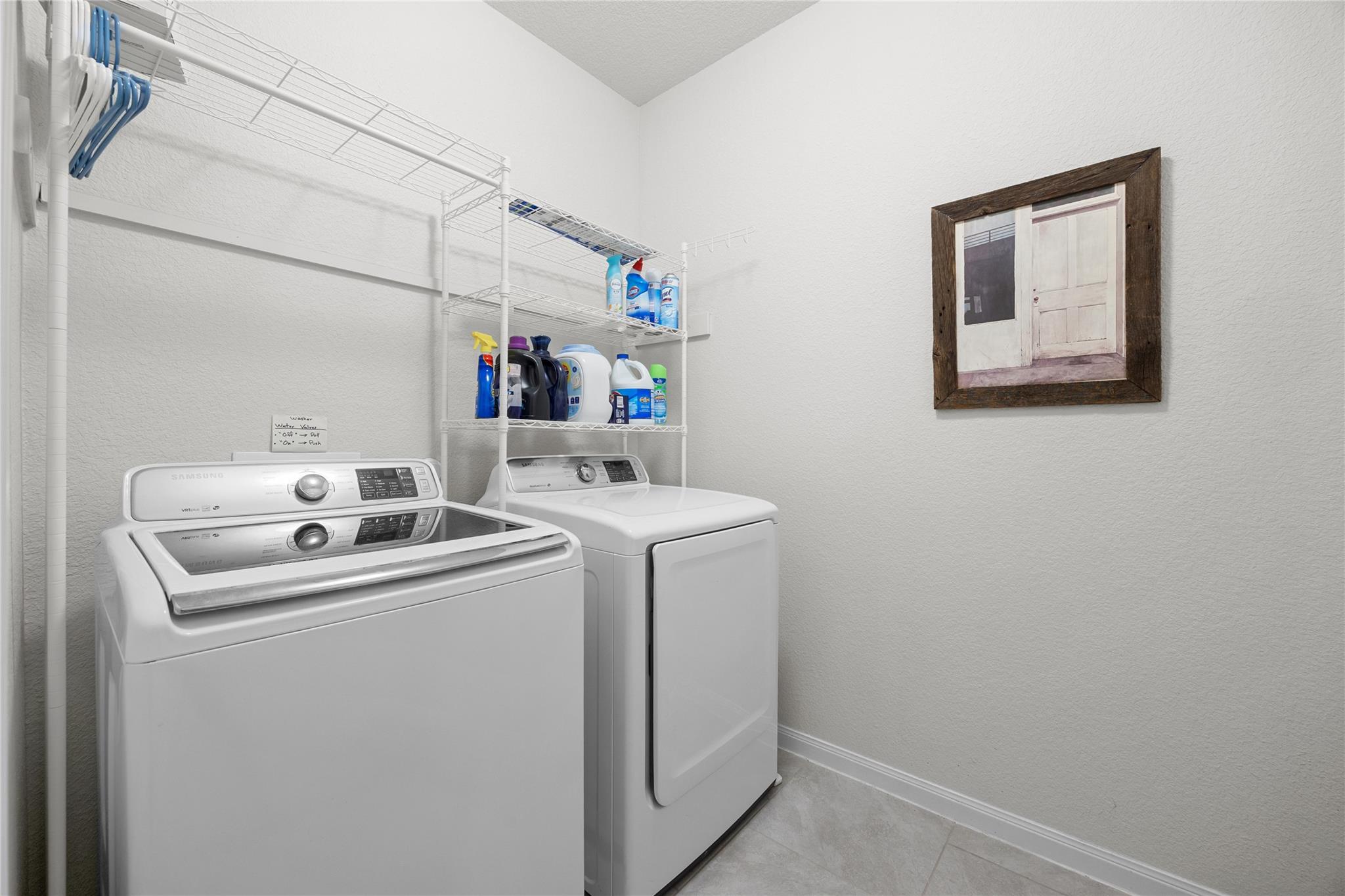 606 Linares Ln Property Photo 28