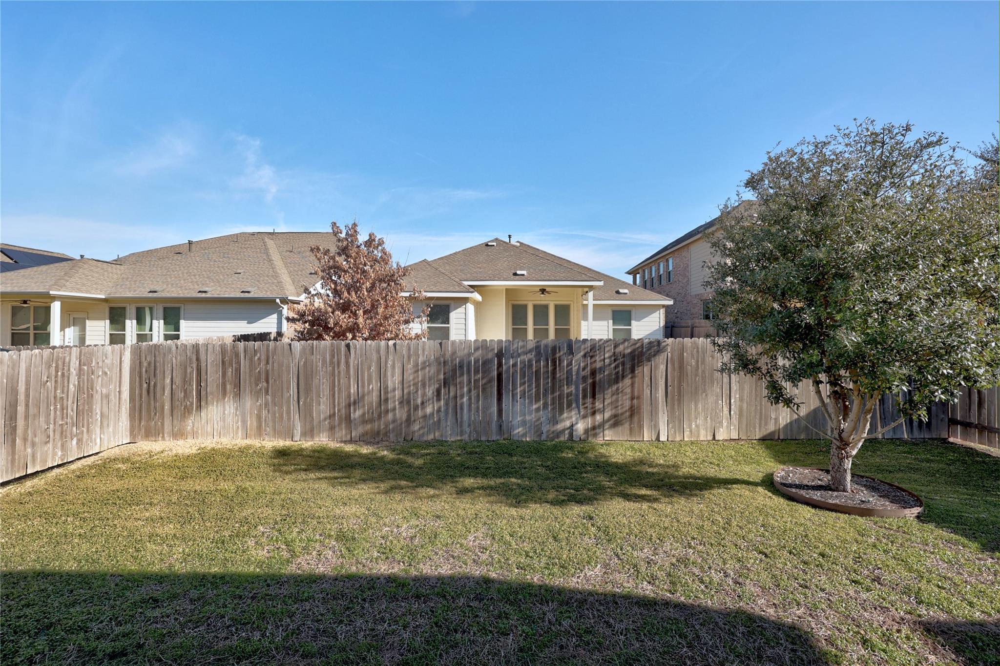 606 Linares Ln Property Photo 31