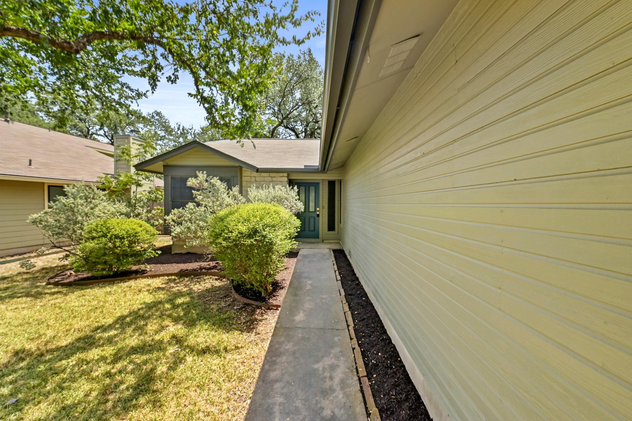 7403 Dallas Dr Property Photo 3