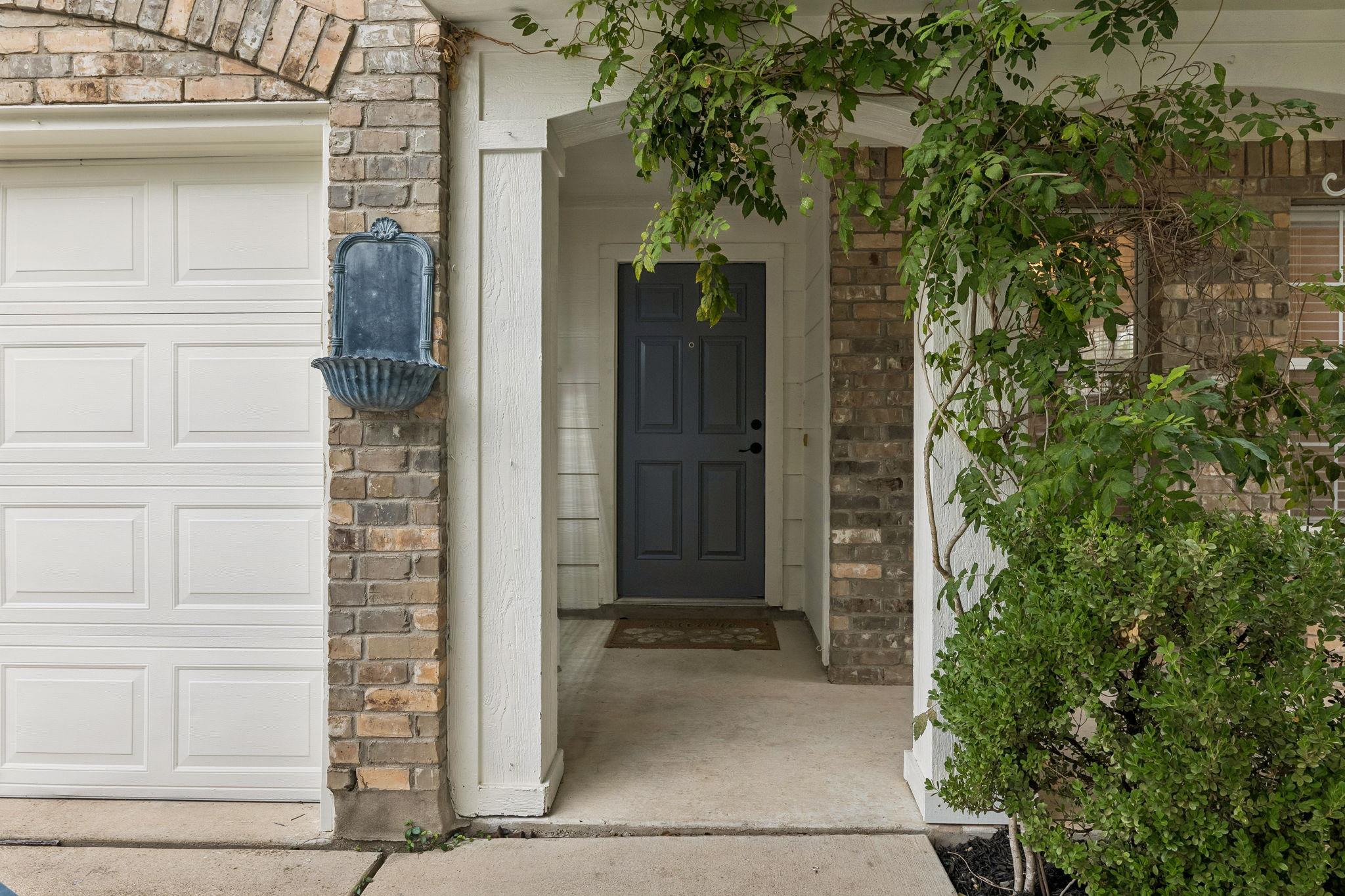 15016 Saddlegirth Ln Property Photo 4