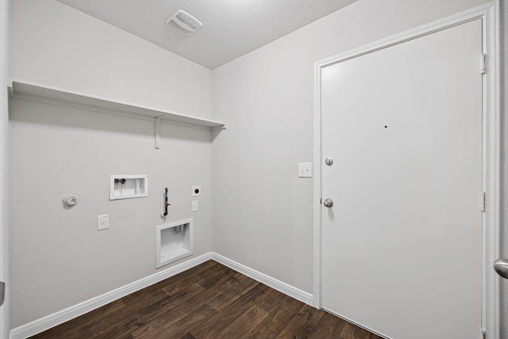 14130 Macquarie Dr Property Photo 21