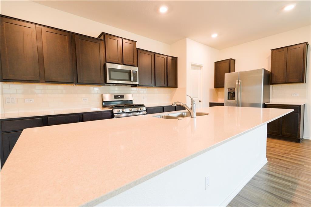 933 Wildrye Ct Property Photo 4