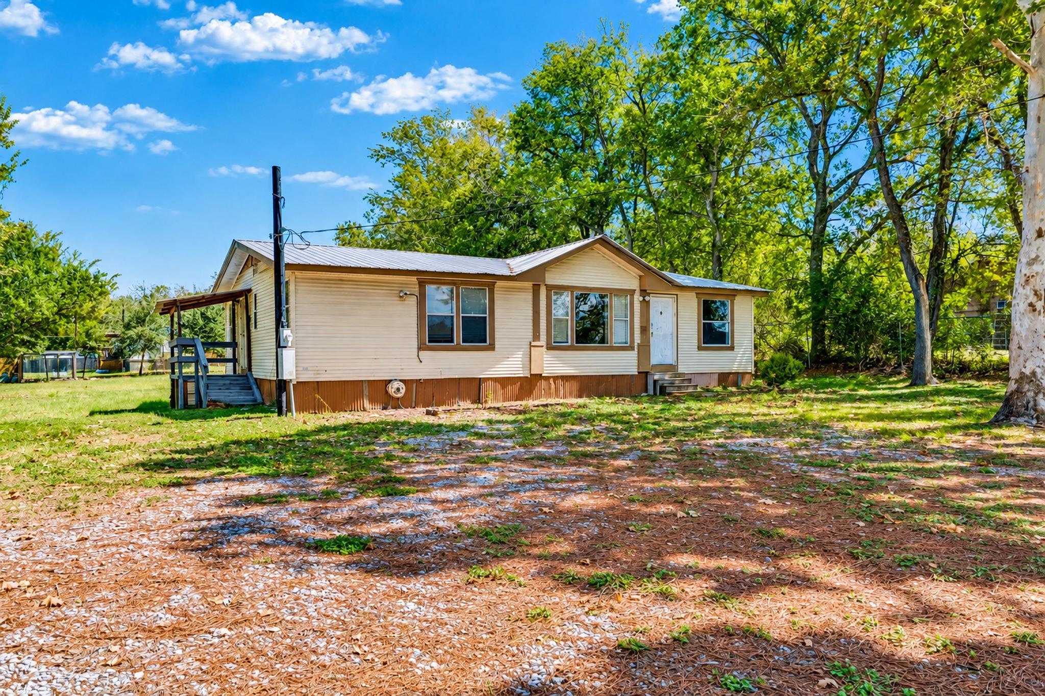 262 Highway 290 None E Property Photo 22