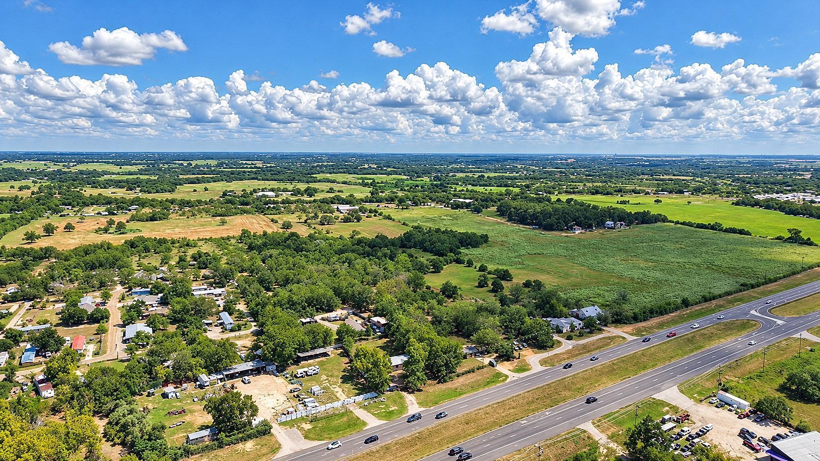 262 Highway 290 None E Property Photo 34