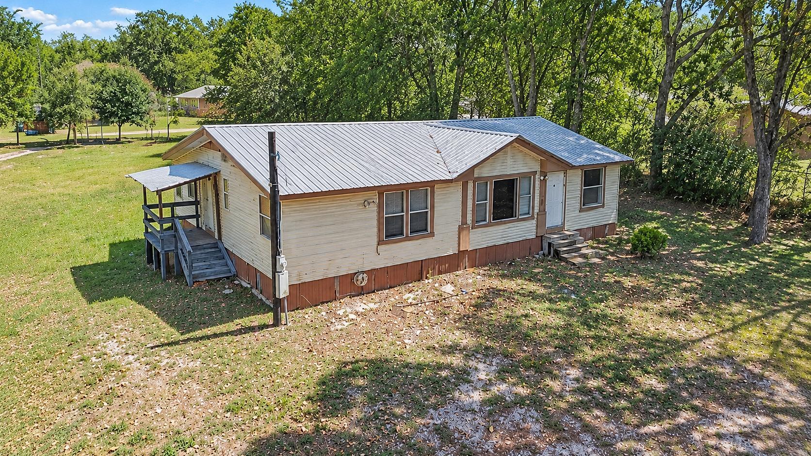 262 Highway 290 None E Property Photo 37