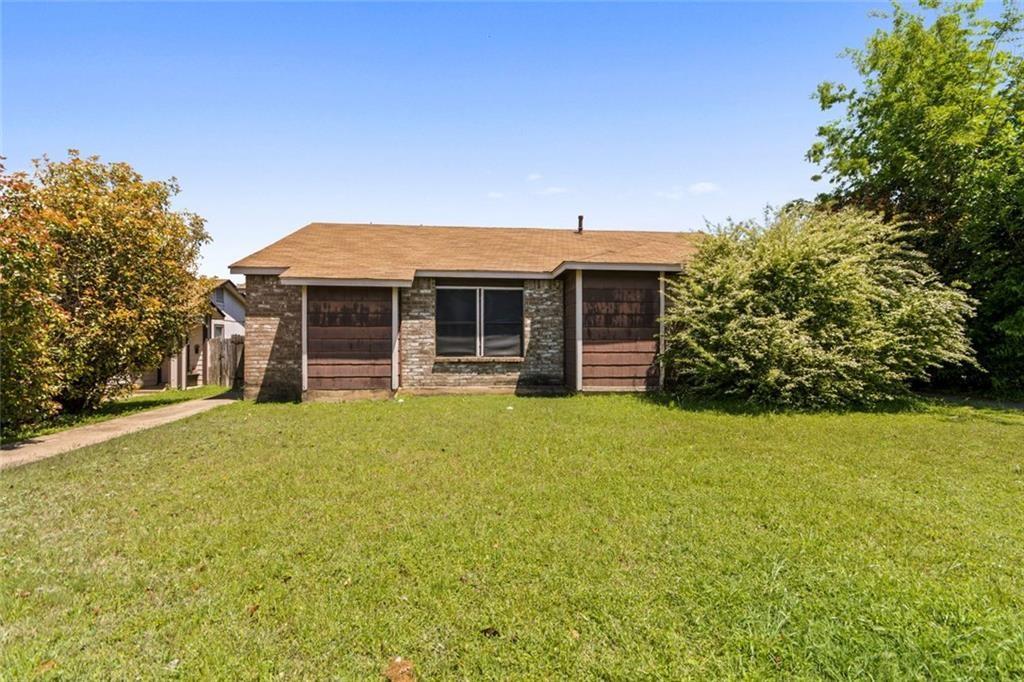 1222 Orchard Park Cir Property Photo 3