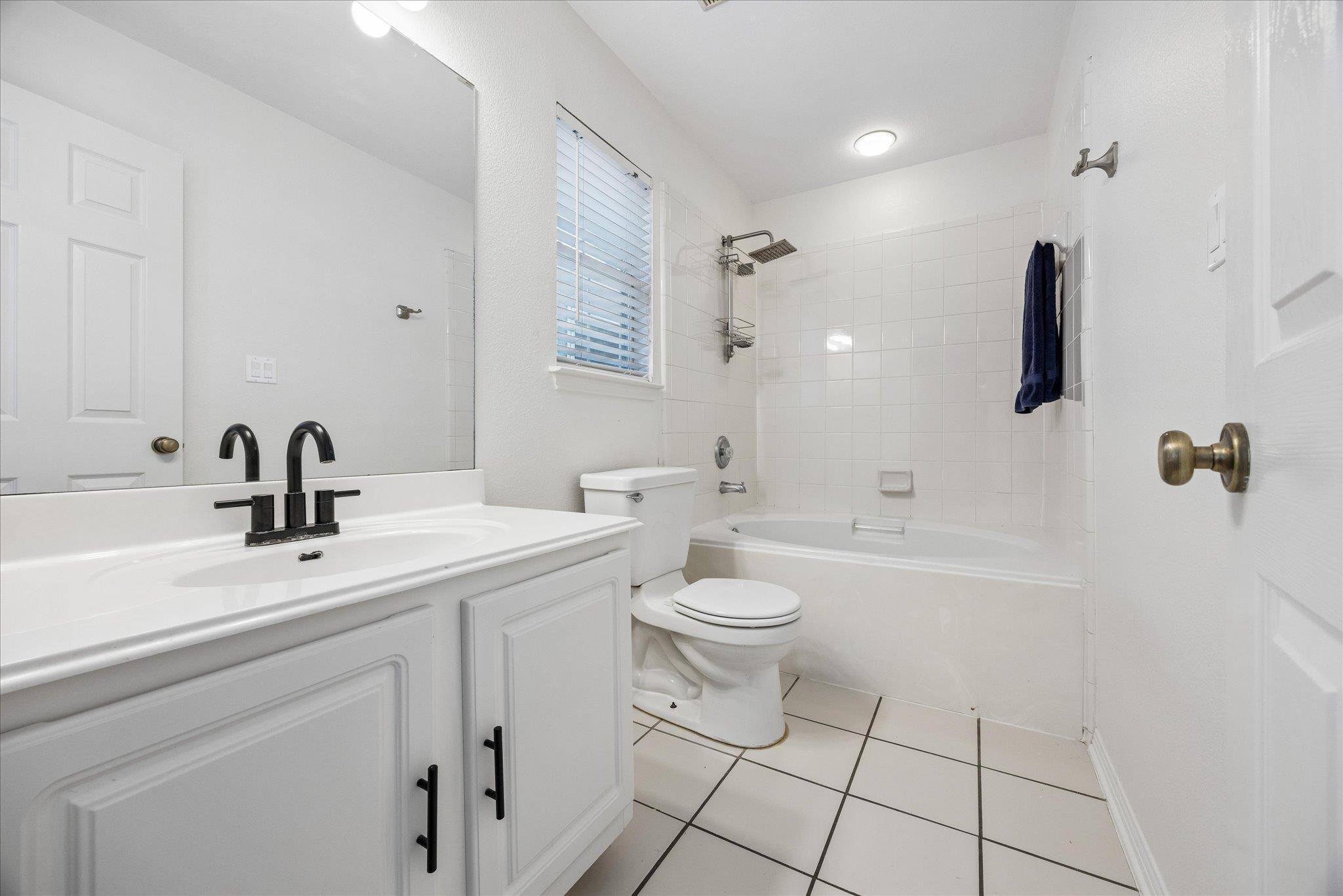 1011 Brodie St #15 Property Photo 33