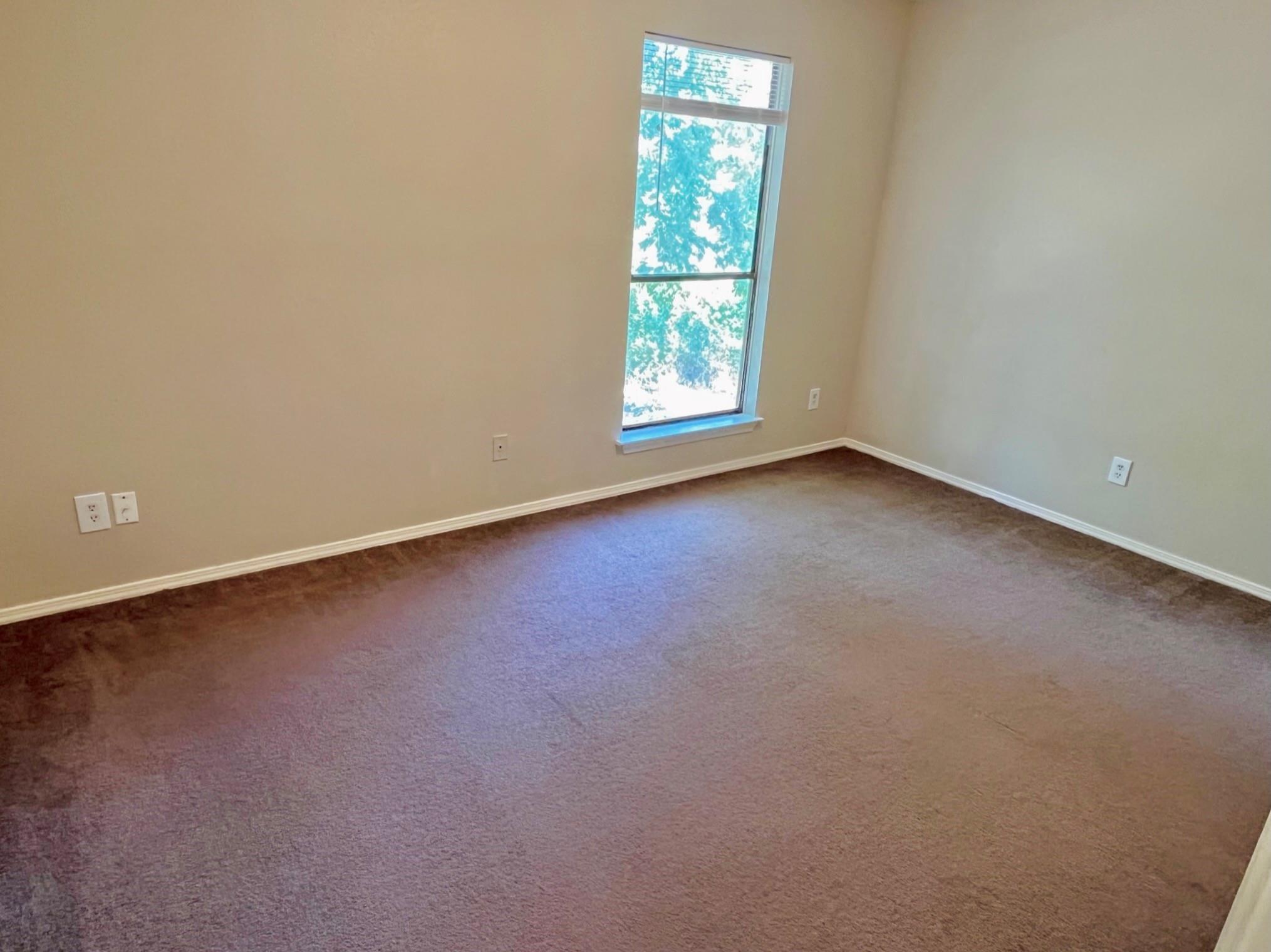 112 Hillside Cv #b Property Photo 13