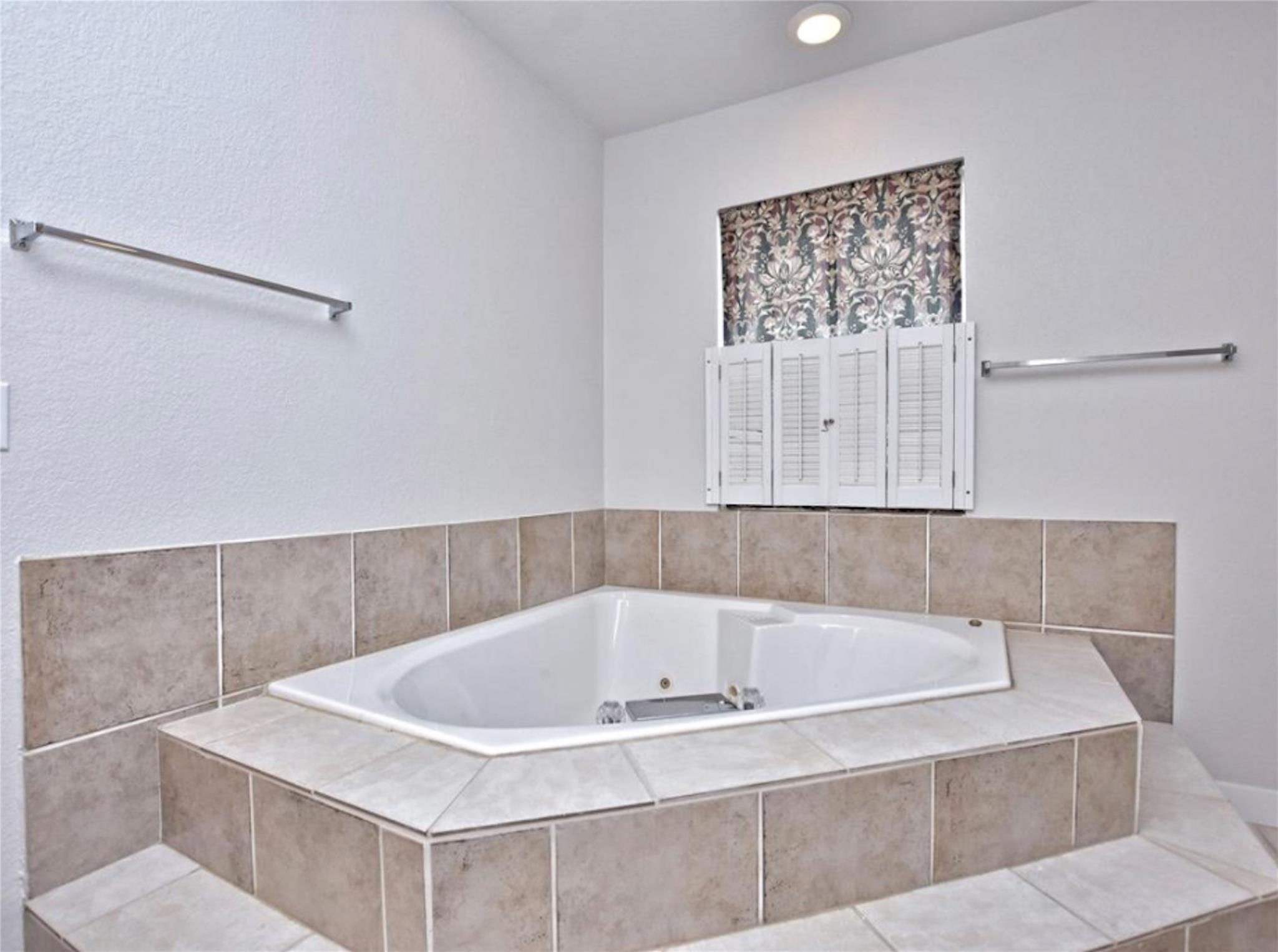 160 Sundance Trl Property Photo 13