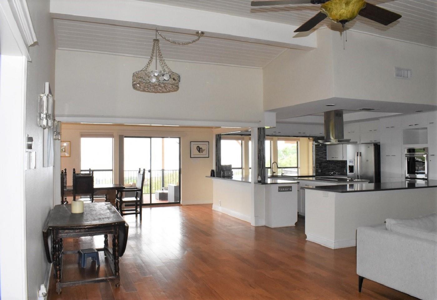 6714 Mountain Trl Property Photo 6