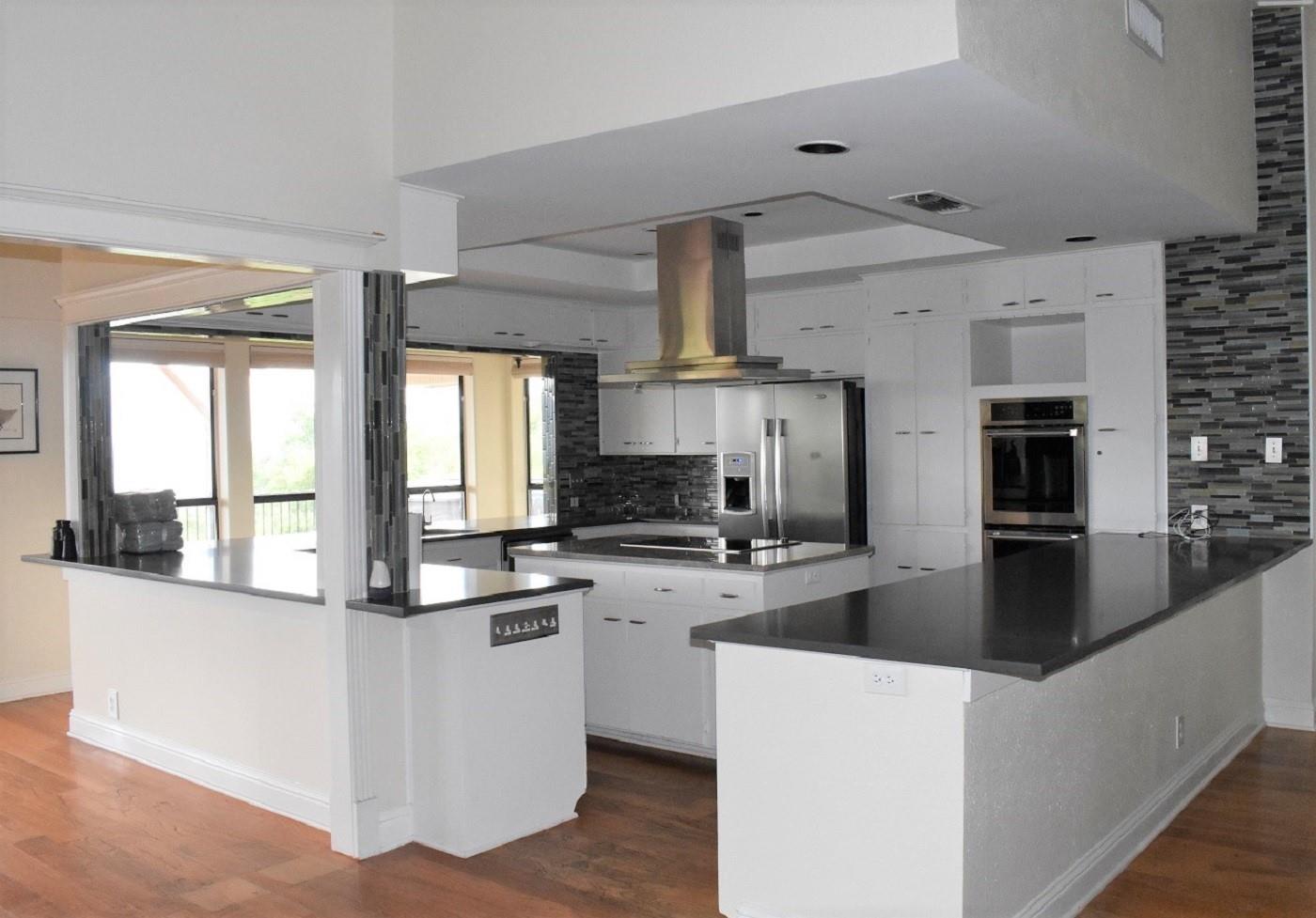 6714 Mountain Trl Property Photo 7