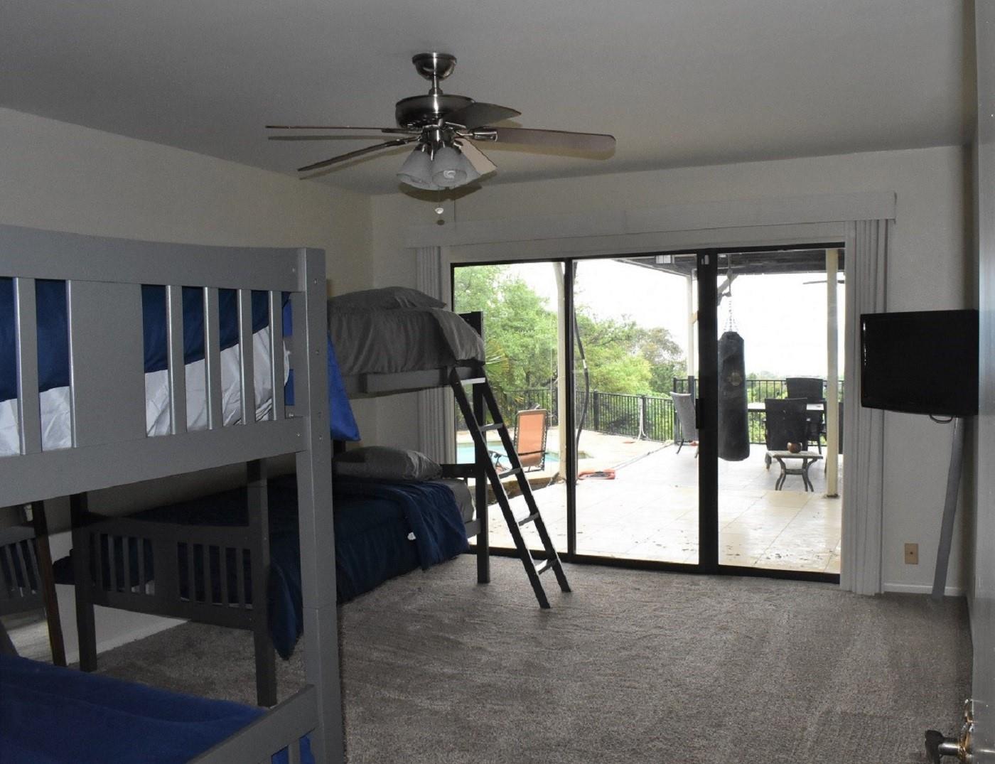 6714 Mountain Trl Property Photo 29