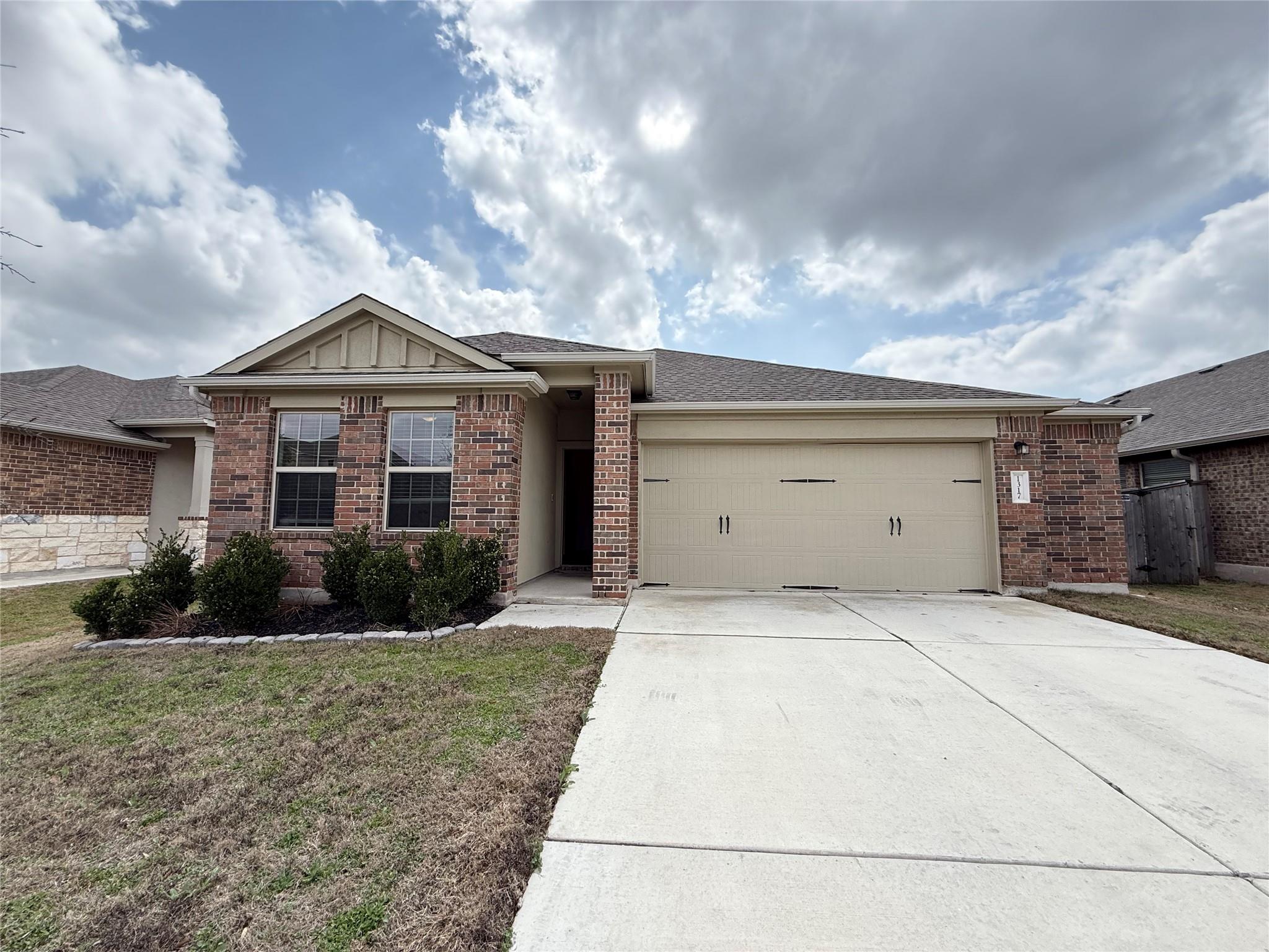 1317 Chad Dr Property Photo