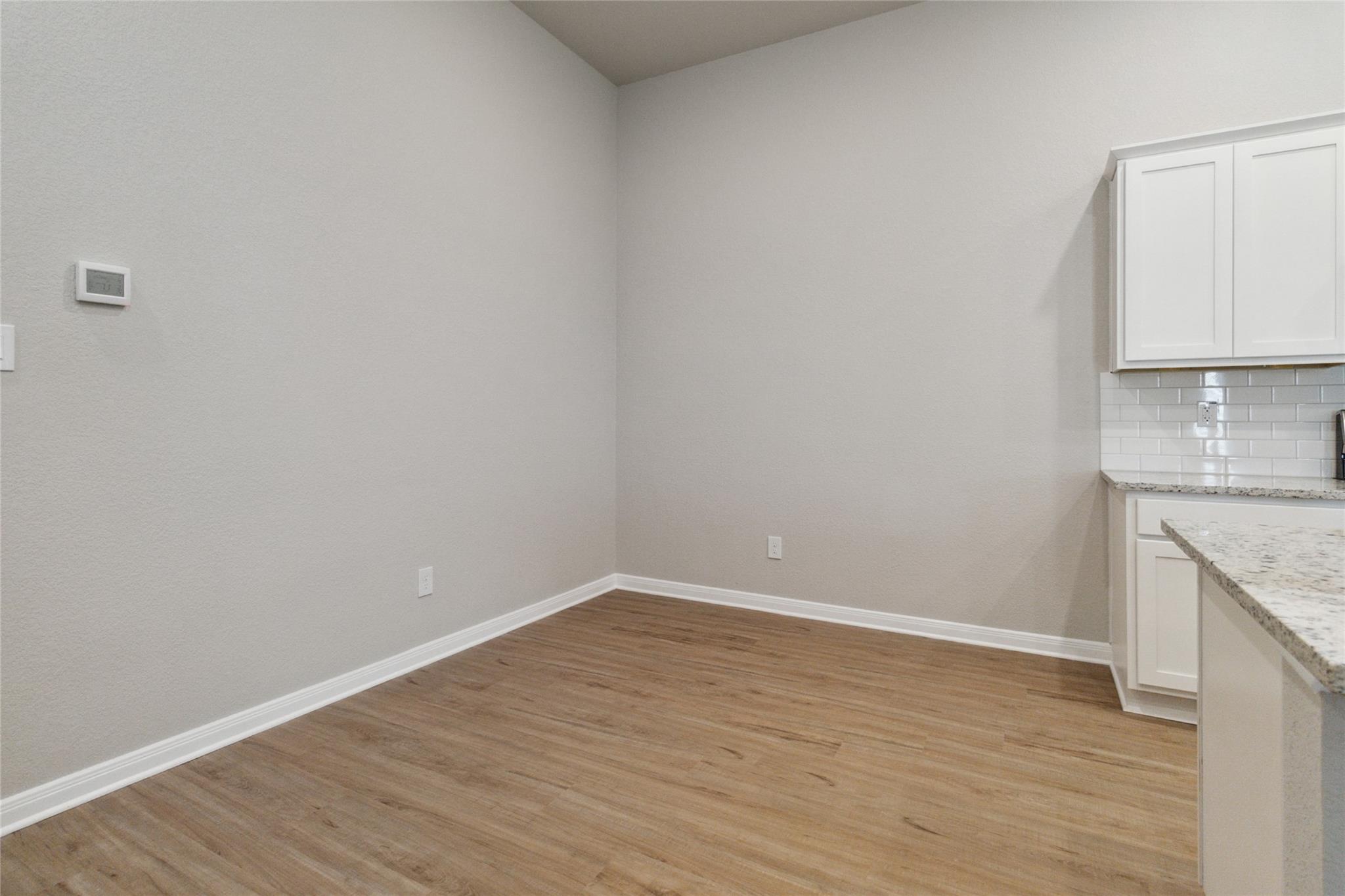 1008 Staglin St Property Photo 16