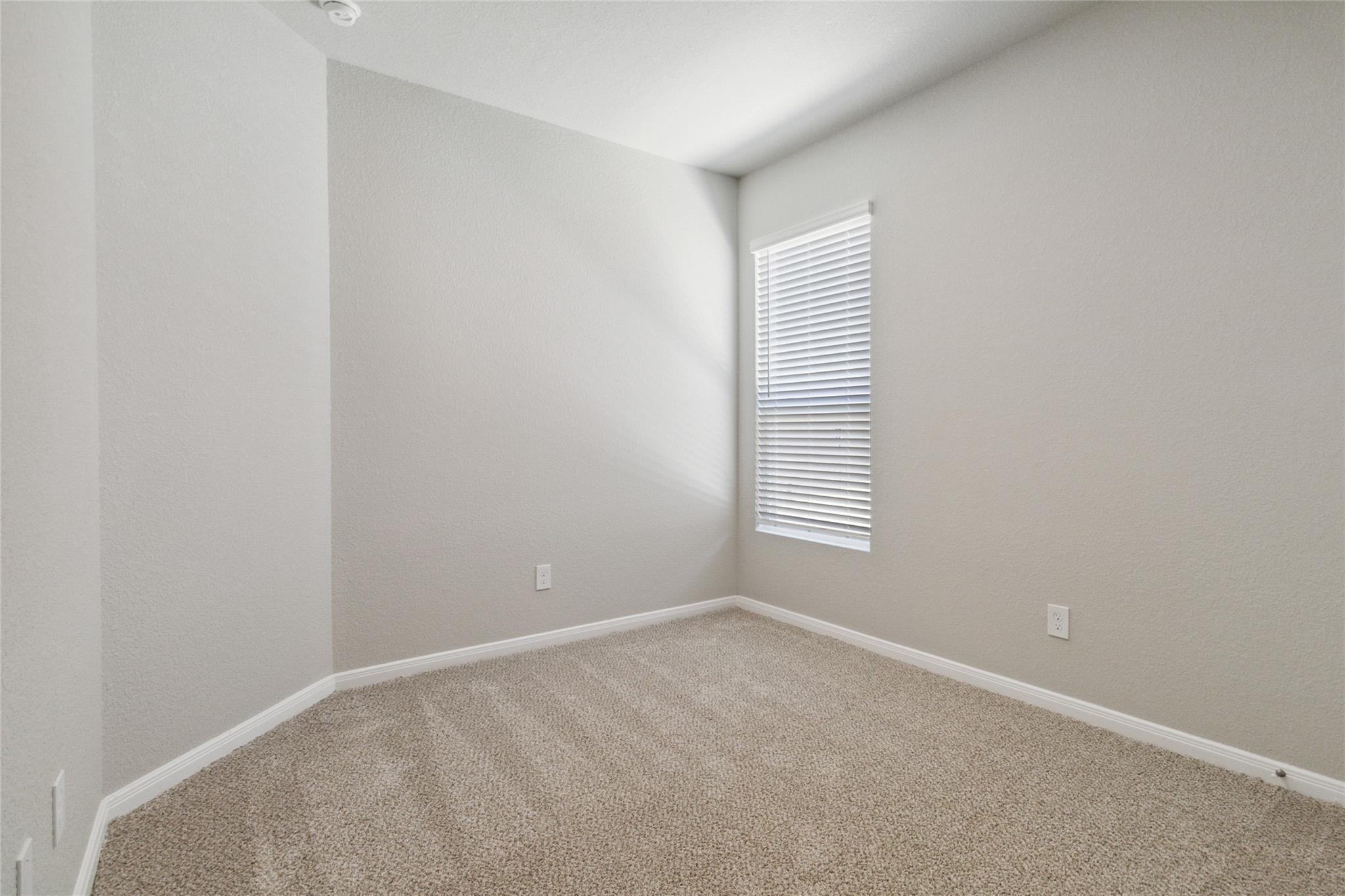 1008 Staglin St Property Photo 21