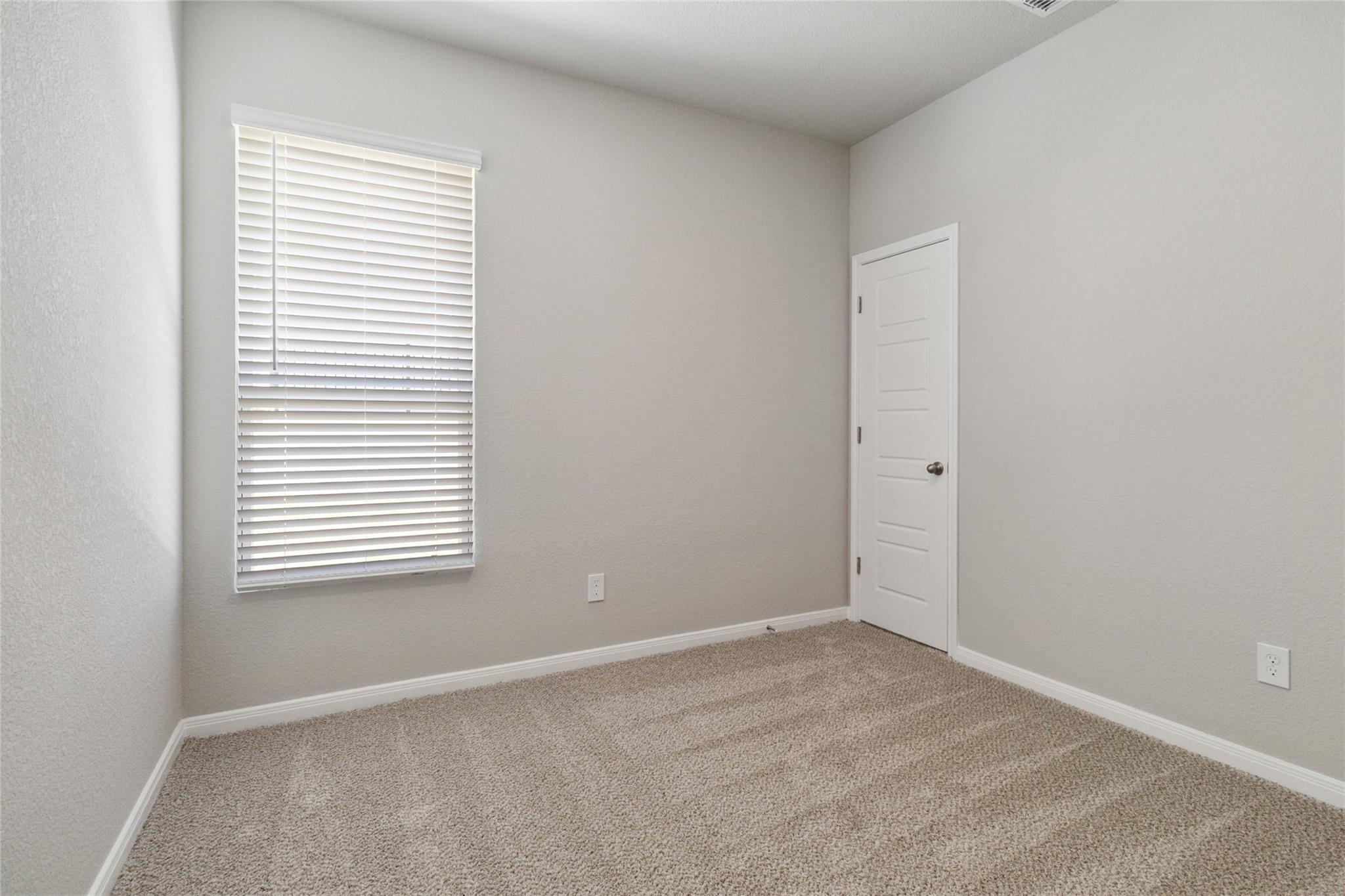 1008 Staglin St Property Photo 23