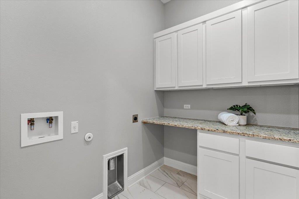 6724 Vicenza Dr Property Photo 33