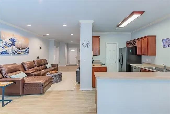 12250 Abbey Glen Ln #e Property Photo 6