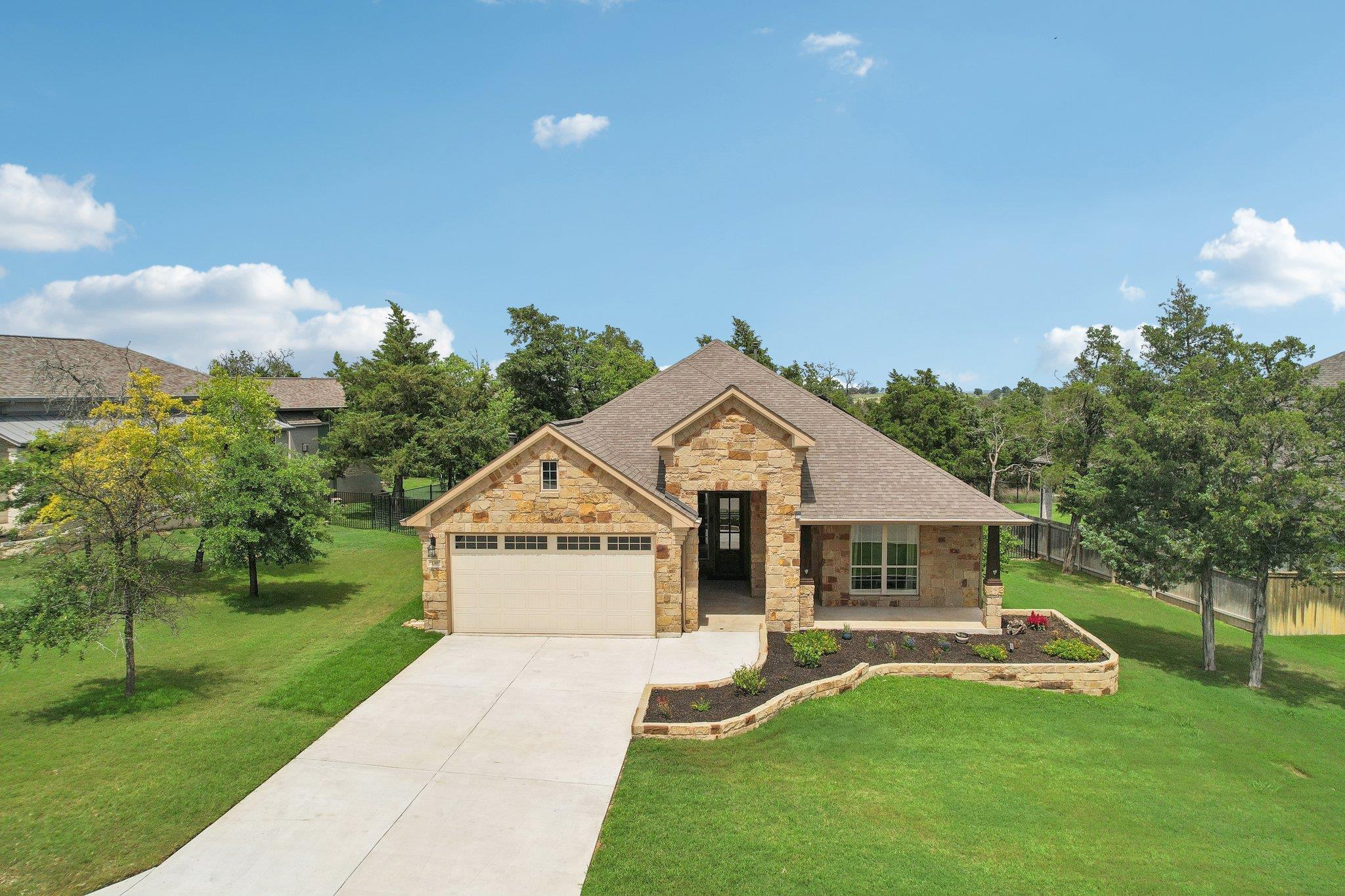 139 Kellogg Ln Property Photo