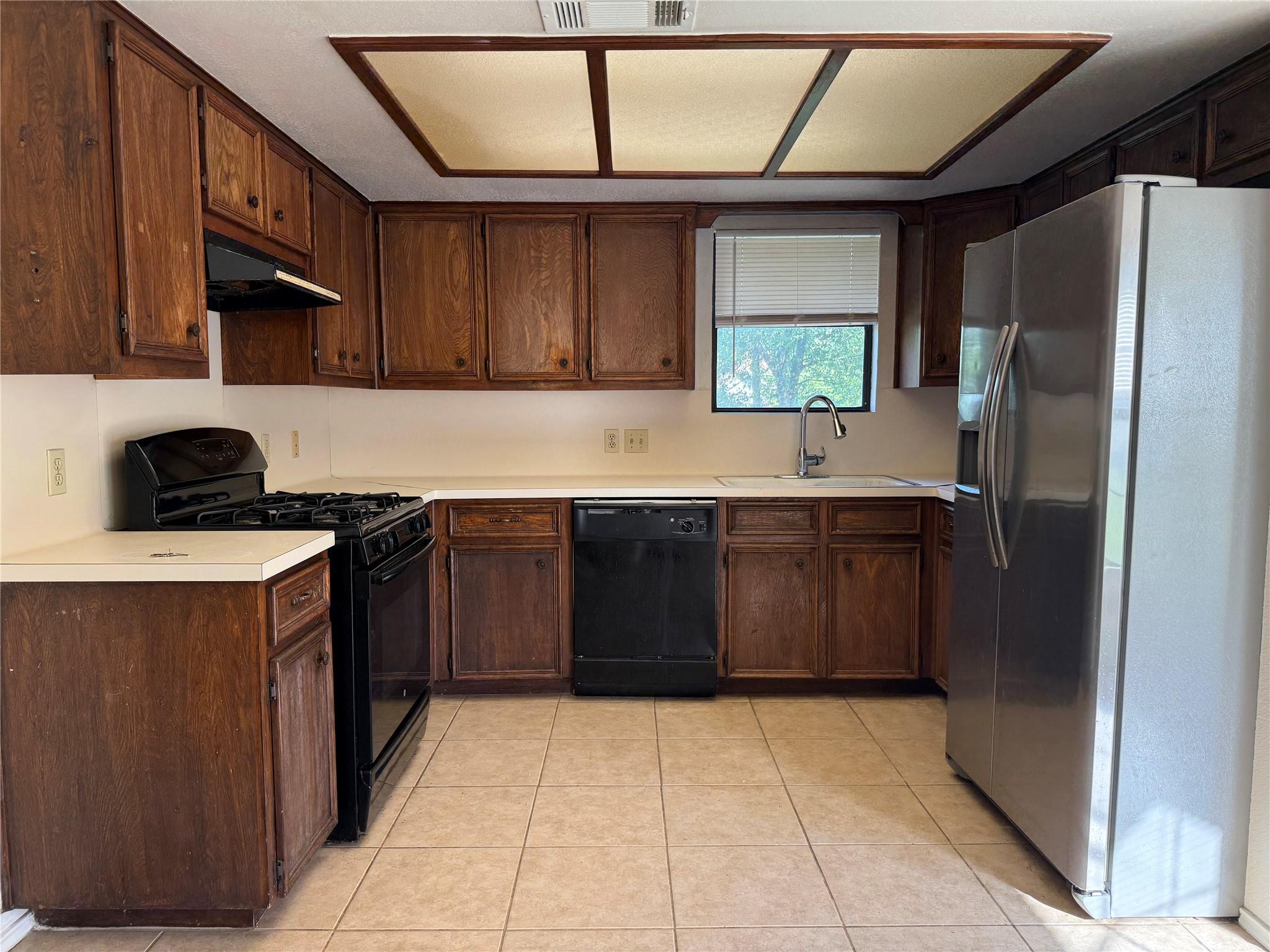 16307 Framingham Cir Property Photo 3