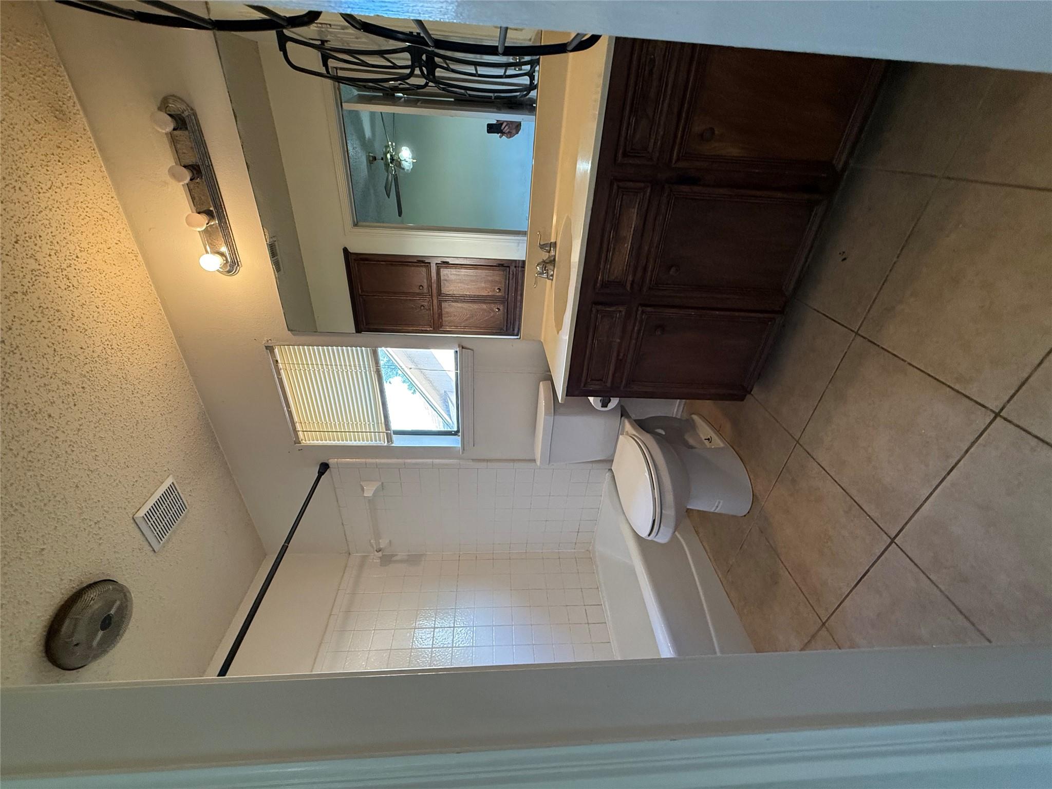 16307 Framingham Cir Property Photo 14