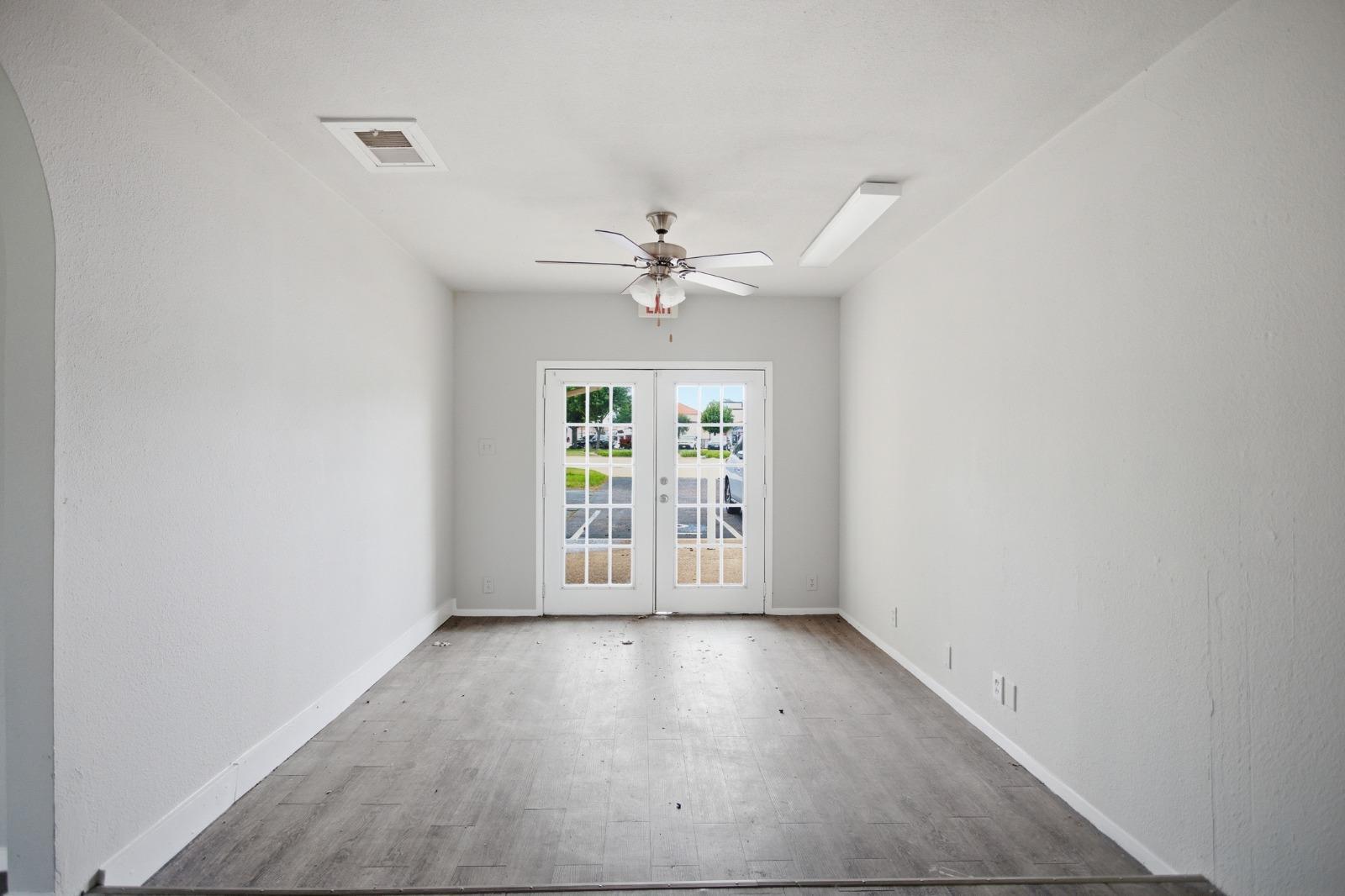 1305 S Mays St #c&d Property Photo 5