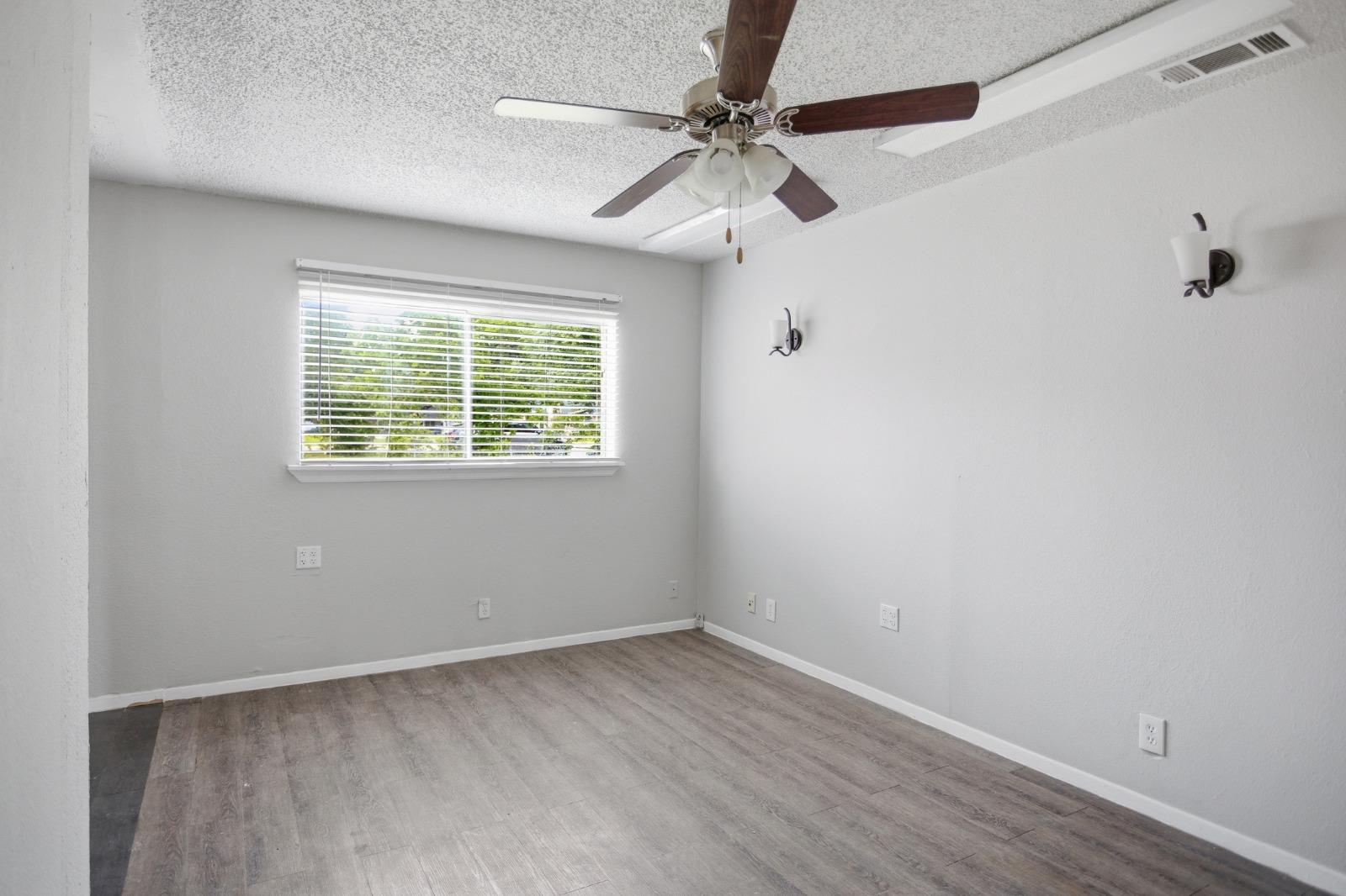 1305 S Mays St #c&d Property Photo 19