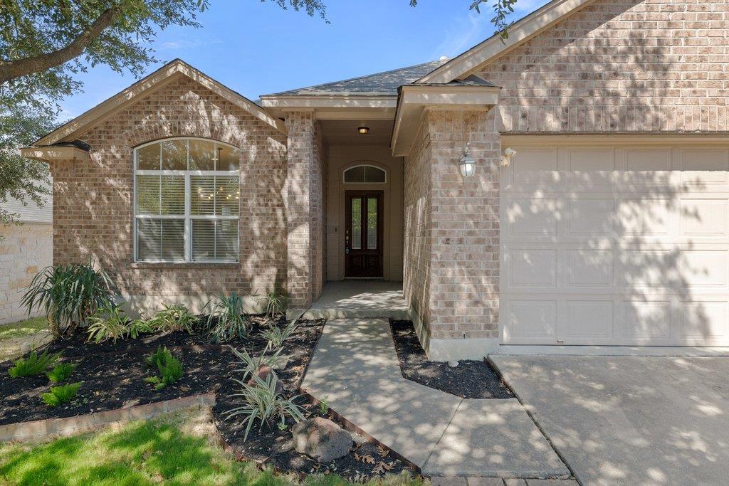 2212 Christoff Loop Property Photo 2