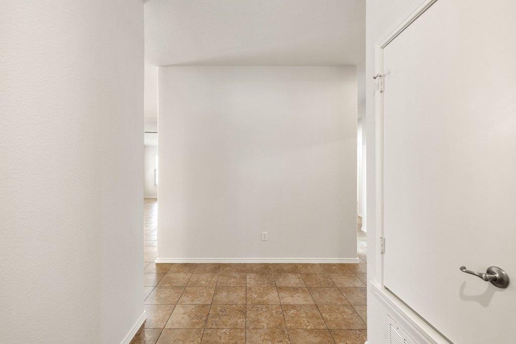 2212 Christoff Loop Property Photo 5