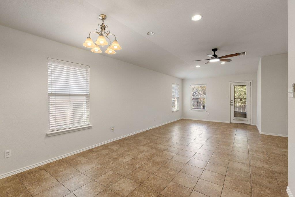 2212 Christoff Loop Property Photo 8