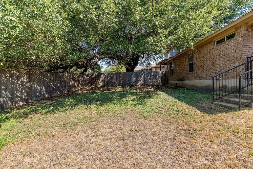 2212 Christoff Loop Property Photo 38