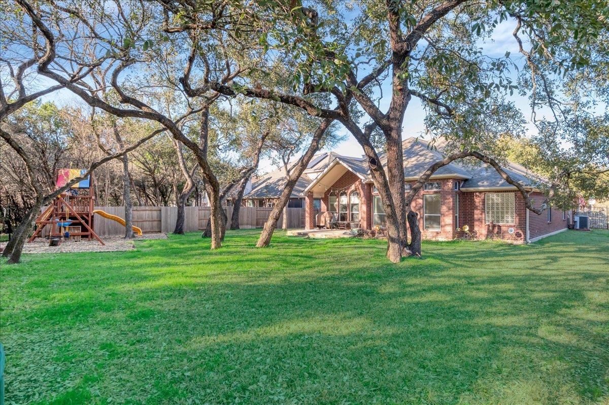409 Carismatic Ln Property Photo 17