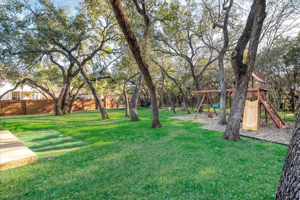 409 Carismatic Ln Property Photo 18