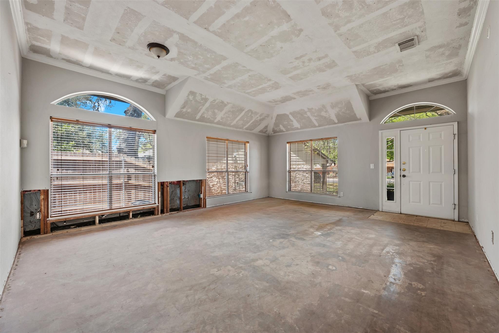 3005 Shoot Out Ct Property Photo 7
