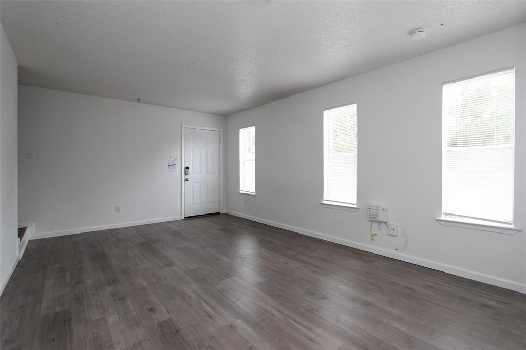 6914 Rifle Bnd Property Photo 26