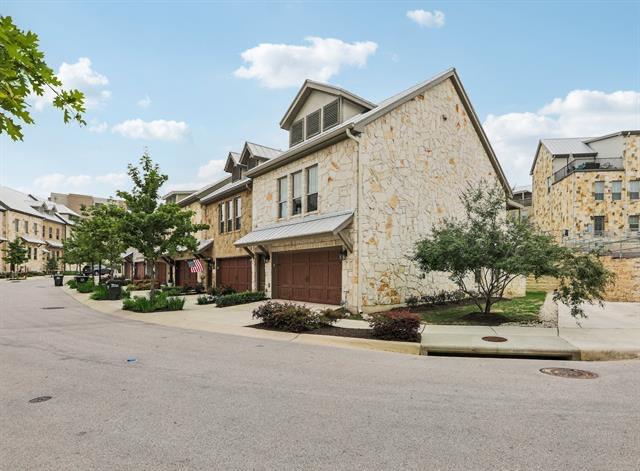 332 Adams St Property Photo 36