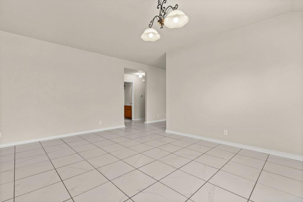 4703 Stonehaven Dr Property Photo 14
