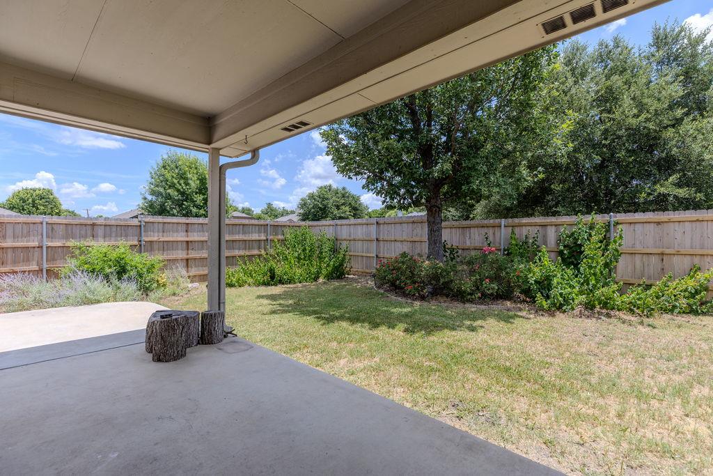 4703 Stonehaven Dr Property Photo 32