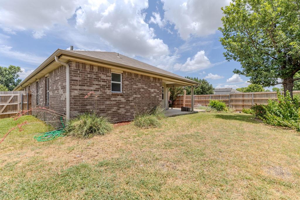 4703 Stonehaven Dr Property Photo 33