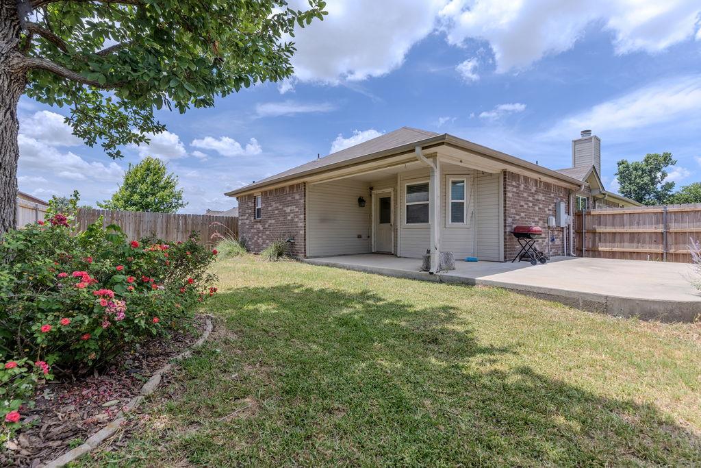 4703 Stonehaven Dr Property Photo 34